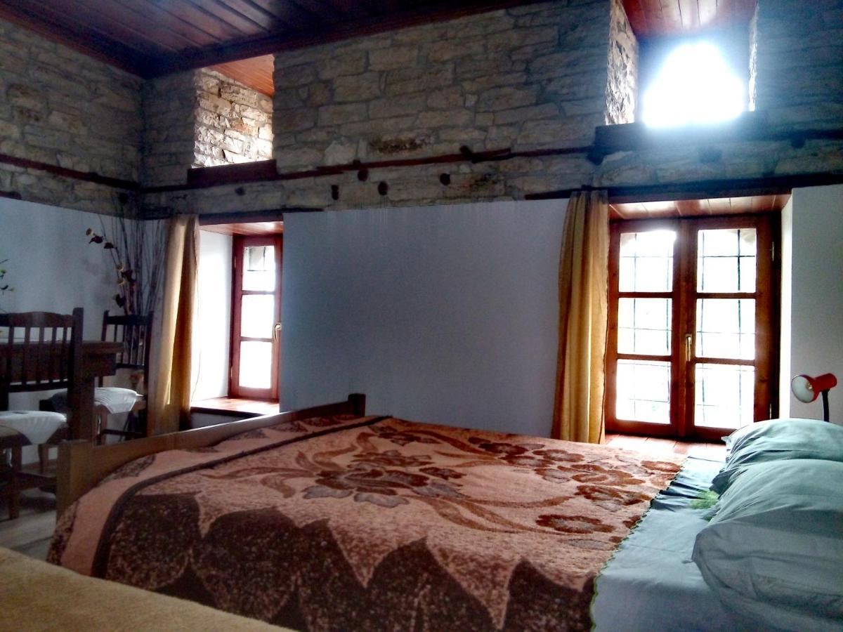 Ruols Guesthouse Gjirokastër Eksteriør bilde