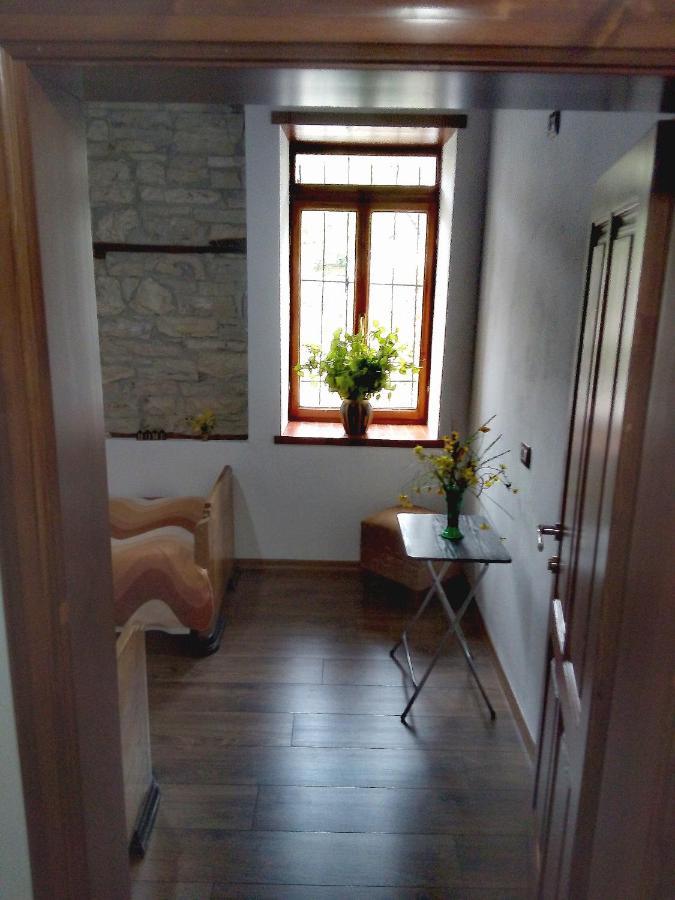 Ruols Guesthouse Gjirokastër Eksteriør bilde
