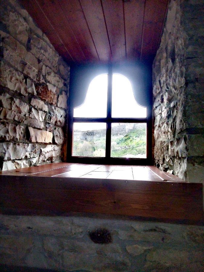 Ruols Guesthouse Gjirokastër Eksteriør bilde